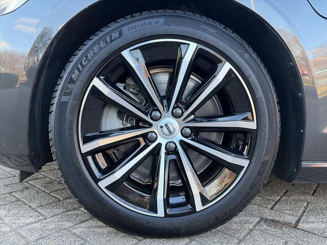 Volvo V60 2.0 T6 Plug-in hybrid AWD Plus Dark / Harman/Kardon / Trekhaak / Rondomzichtcamera /