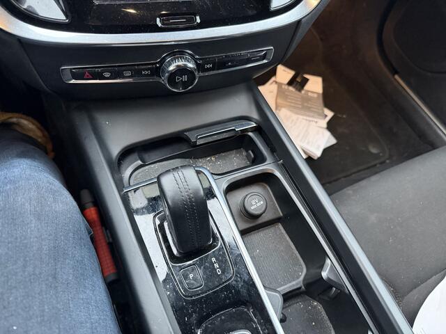 Volvo V60 2.0 B3 Business Pro AUTOMAAT/XENON/NAVI B