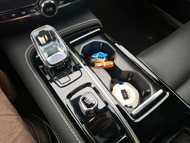 Volvo V60 2.0 T8 PHEV AWD Polestar Engineered B&W AUDIO | PANO | 360° CAM | PILOT