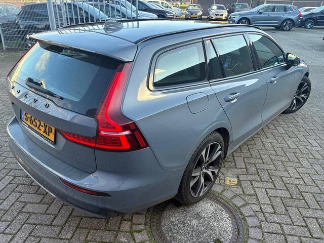 Volvo V60 2.0 B3 Plus Dark | 360° Camera | Standkachel | Harman/kardon | Trekhaak | Stoel/stuur verwarming | Volvo on Call | Leder |