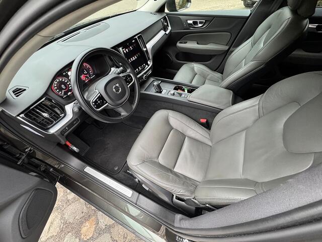 Volvo V60 2.0 B3 163pk autom Momentum Advantage ecc,leer,lmv,navi,led