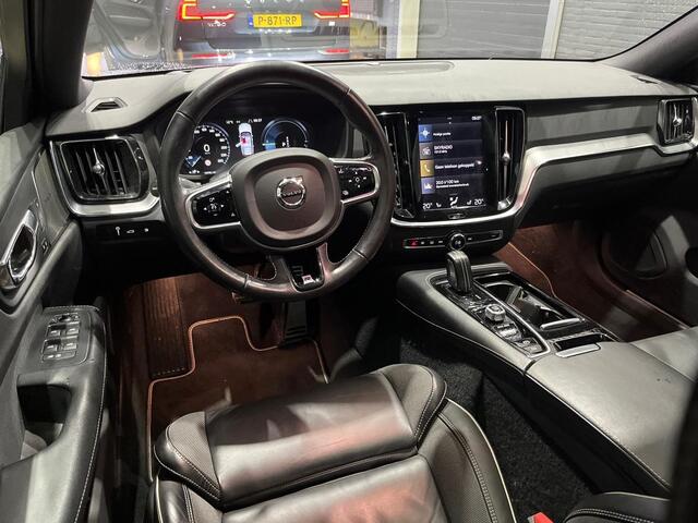 Volvo V60 T6 Twin Engine R-Design | Panoramadak | ACC | Head-Up | Stoelverwarming | 19 Inch | Camera | Trekhaak