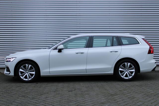 Volvo V60 B3 Automaat Business Pro | Adaptieve Cruise Control Met Pilot Assist | BLIS Dodehoekdetectie | Apple Carplay/Android Auto | Electronic Climate Control | DAB+ | Keyless Entry | Elektrische Achterklep | 17" Lichtmetalen Velgen | Park Assist Achter