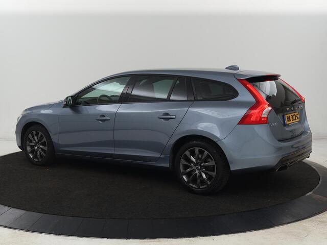 Volvo V60 1.5 T2 Polar+ Dynamic | Leder | Stoelverwarming | Bi-Xenon | Navigatie | Parkeerhulp | Climate control | Cruise control | Bluetooth