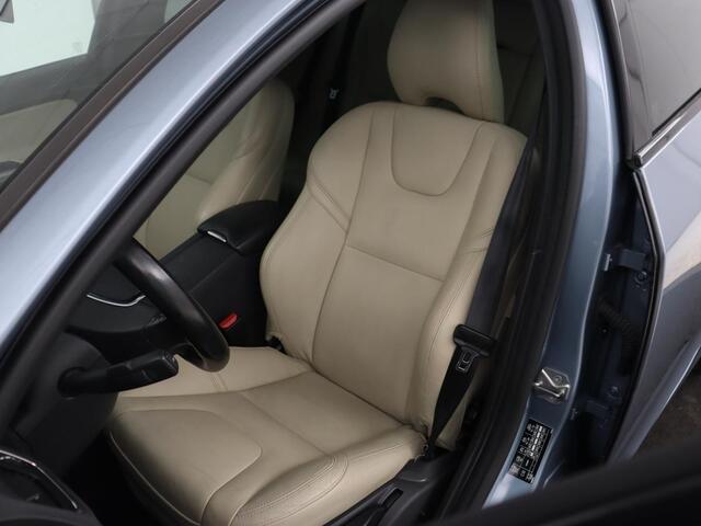 Volvo V60 1.5 T2 Polar+ Dynamic | Leder | Stoelverwarming | Bi-Xenon | Navigatie | Parkeerhulp | Climate control | Cruise control | Bluetooth