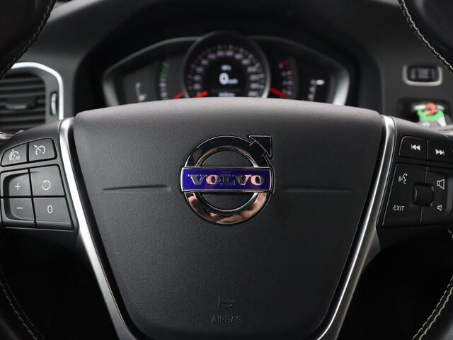 Volvo V60 1.5 T2 Polar+ Dynamic | Leder | Stoelverwarming | Bi-Xenon | Navigatie | Parkeerhulp | Climate control | Cruise control | Bluetooth