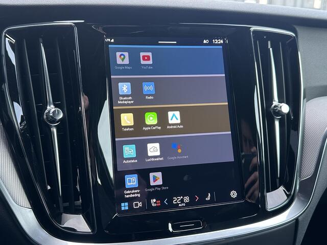 Volvo V60 2.0 T6 Plug-in hybrid AWD Plus Dark Adaptieve cruise control / BLIS / 360 camera / elektr. verst. Contourstoelen / stuur-,stoel-, voorruit verw. / Harman Kardon audio / Trekhaak / Keyless drive / All season banden