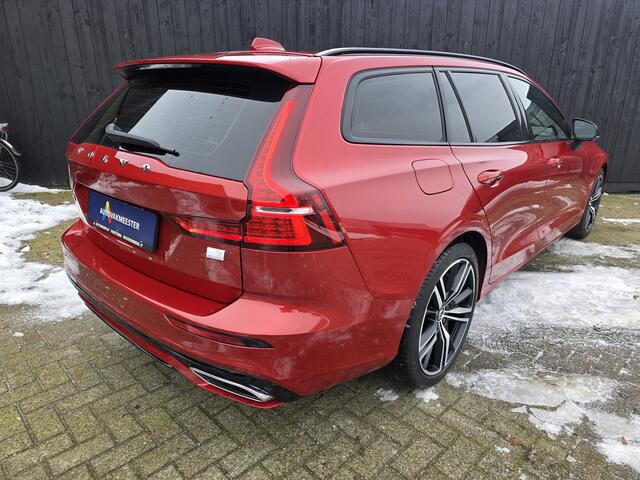 Volvo V60 2.0 T6 Recharge AWD R-Design