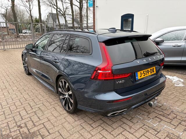 Volvo V60 B3 R-Design Full Option BowersenWilkins Schuifdak HUD