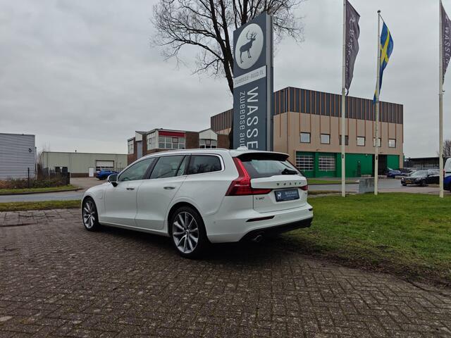 Volvo V60 T6 Twin Engine AWD Momentum Pro | Rijklaarprijs | Pano dak | Head-up |