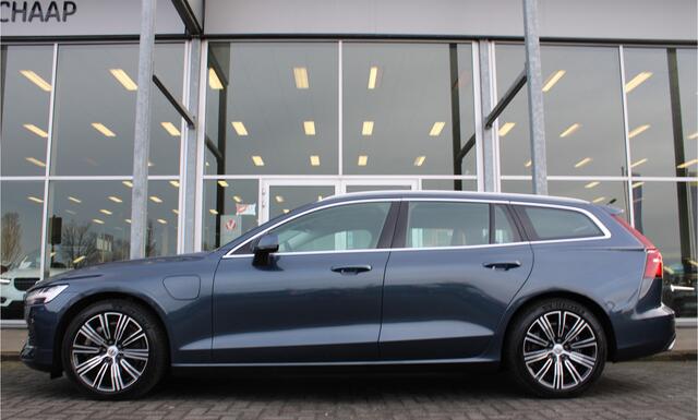 Volvo V60 T6 Plug-in hybrid AWD Essential Bright | Verw. Voorstoelen | Adapt. Cruise | BLIS | DAB Audio | Camera | PDC V+A |