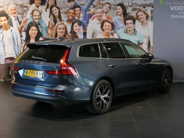 Volvo V60 2.0 B3 Core - Occasion Lease vanaf ¤664 p/m - Verwarmde voorruit / (achter)stoelen & stuur - Camera - getinte ramen achter