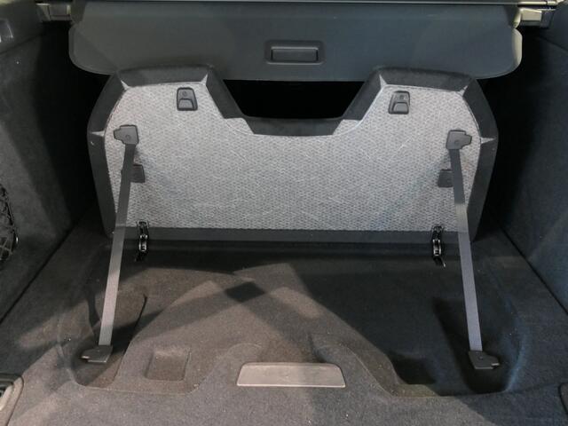 Volvo V60 2.0 B3 Core - Occasion Lease vanaf ¤664 p/m - Verwarmde voorruit / (achter)stoelen & stuur - Camera - getinte ramen achter