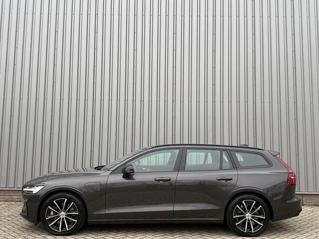 Volvo V60 2.0 T6 Plug-in hybrid AWD Plus Dark l Verwarmbare Voorruit l Trekhaak l 360 camera l