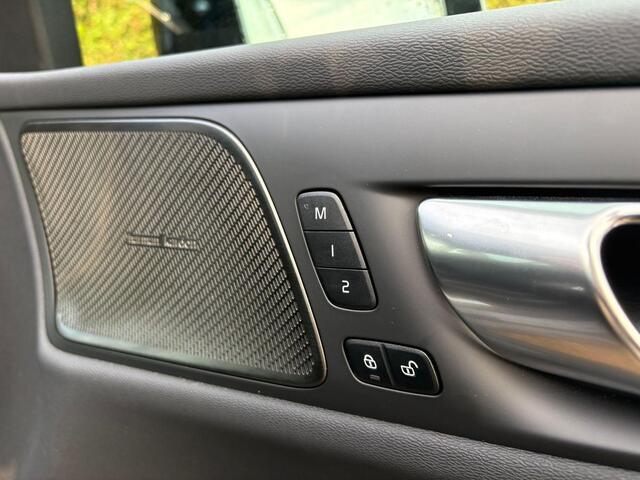 Volvo V60 2.0 T6 Plug-in hybrid AWD Plus Dark | Harman/Kardon | Stoel & Stuur verwarming | Memory | Trekhaak |