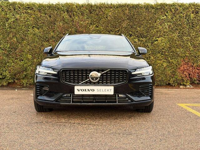 Volvo V60 2.0 T6 Plug-in hybrid AWD Plus Dark | Harman/Kardon | Stoel & Stuur verwarming | Memory | Trekhaak |