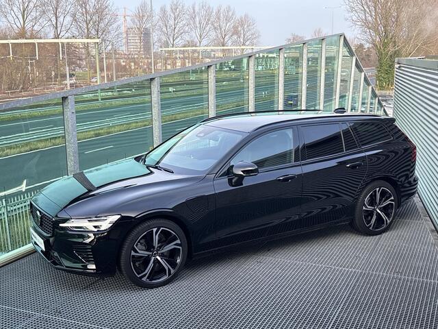 Volvo V60 2.0 T8 Plug-in hybrid AWD Plus Dark PHEV, Automaat, Polestar engineered optimalisation, Stoelverwarming, Stuurverwarming, Park assist voor- en achter, Parkeercamera, Extra getinte ramen, Harman Kardon audio