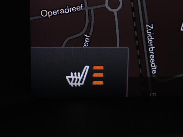 Volvo V60 2.0 T4 Sport | Adaptive cruise | Stoelverwarming | Camera | Trekhaak | Leder/Alcantara | Bi-Xenon | Sportstoelen | Climate control | R Design