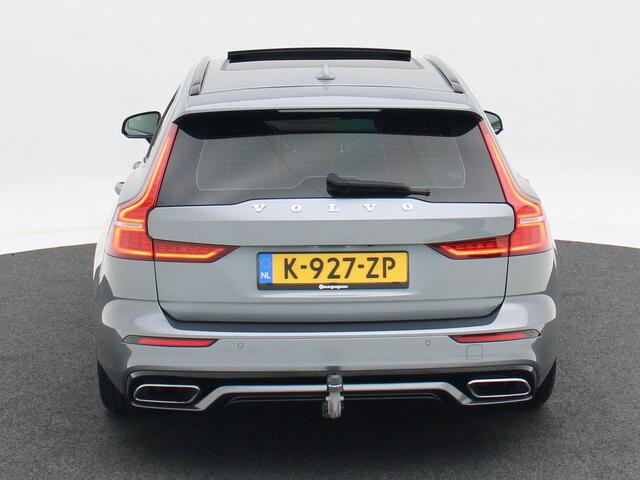 Volvo V60 2.0 B3 R-Design 163 Pk Automaat | Panoramadak | Trekhaak Elektrisch | Adaptive Cruise | Camera | Stuur- & Stoelverwarming | 18 Inch | 125.382 Km