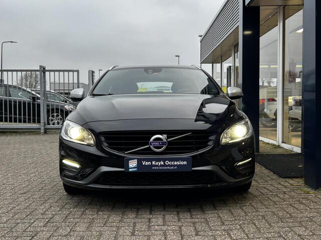 Volvo V60 1.5 T3 Nordic+ / Automaat / NL-Auto / Dealer-Onderhouden / Standkachel / Half-Leder/Half-Alcantara / Stoelverwarming / Cruise-Control / Climate-Control / Radio-Bluetooth / Navi / PDC-Achter / 18'' LMV / ENZ.