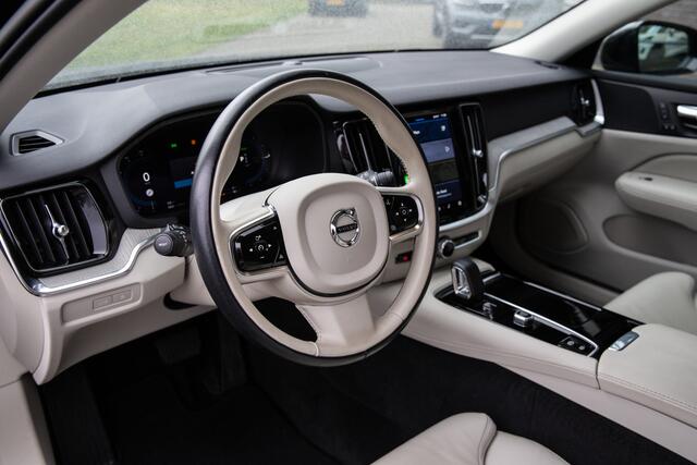Volvo V60 2.0 T6 Plug-in hybrid AWD Plus Bright , Panoramadak, Adap. cruise, Stoel/stuurverwarming,