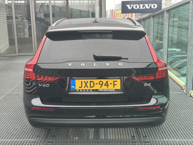 Volvo V60 2.0 B4 Essential Edition / Voor+achter+stuur verwarmd / Leder / BLIS / Camera achter / Pilot assist + ACC /