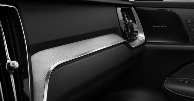 Volvo V60 T8 455PK Automaat AWD Plus Performance Dark