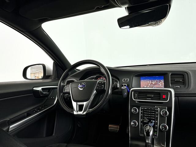 Volvo V60 T3 R-design | Stoelverwarming | Cruise control | Navigatie | Trekhaak