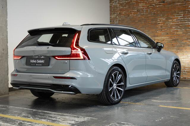 Volvo V60 T6 Plug-in hybrid AWD Plus Bright | Lederen Bekleding | Google Infotainment | Parkeercamera | Parkeersensoren voor + achter | Stoelverwarming | Stuurwielverwarming | Harman Kardon Premium Audio |