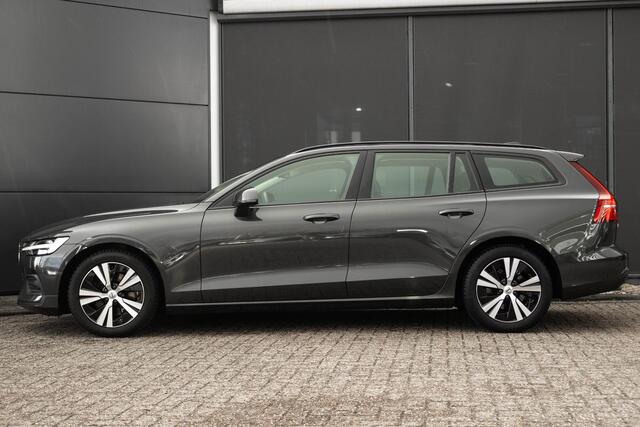 Volvo V60 2.0 B3 Essential Edition | Adaptieve Cruise Control | Camera | Stoel en stuurverwarming | DAB+| Lederen bekleding |