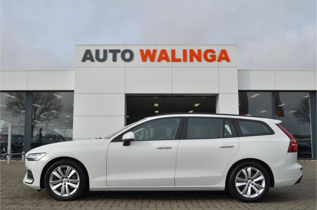 Volvo V60 2.0 B3 Momentum Vol Leer | Camera | Stoel en stuurverw. | Trekhaak 1800kg Carplay | Dealer onderhouden |