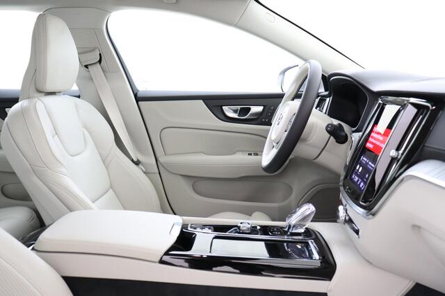 Volvo V60 T8 PLUG-IN HYBRID AWD ULTRA BRIGHT -PANO.DAK|BOWERS&WILKINS|GEVENT.LEDER+MASSAGE|HEAD-UP DISP.|POWER-SEATS|GELAAGD.GLAS