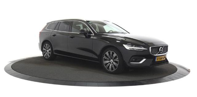 Volvo V60 2.0 B3 Inscription | Achteruitrijcamera | Parkeersensoren | Trekhaak | Lederen Bekleding | BLIS | Cruise Control Adaptief | Lichtmetalen Velgen 18 inch | Keyless Entry | Stoelverwarming