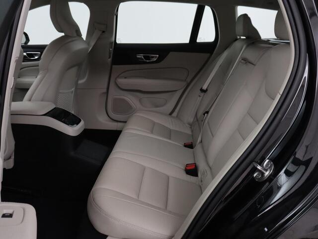 Volvo V60 2.0 T6 Recharge AWD Inscription | Leder | Stoel & stuurverwarming | Adaptive cruise | Camera | Carplay | Stuurverwarming | Keyless | Navigatie | Memory | PHEV | Plug In