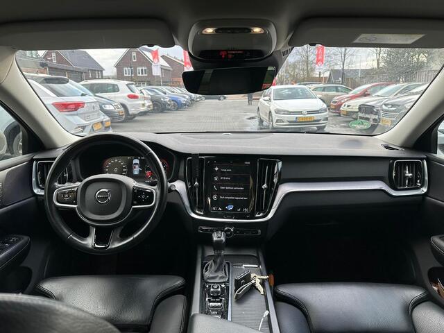 Volvo V60 2.0 T5 Momentum | Sportstoelen | Leer | Trekhaak |