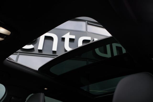 Volvo V60 2.0 T6 Plug-in Hybrid AWD 350 PK Ultimate Dark Long Range, Panoramadak, Trekhaak, H/K Sound, Adap. Cruise Control