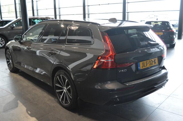 Volvo V60 2.0 T6 Plug-in hybrid AWD Plus Dark leer trekhaak !!