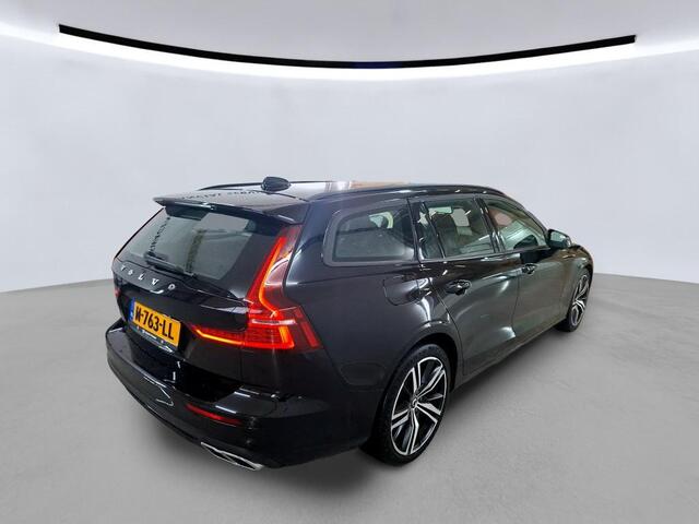 Volvo V60 2.0 B3 Momentum Advantage NL-AUTO | NAVI | LEDER