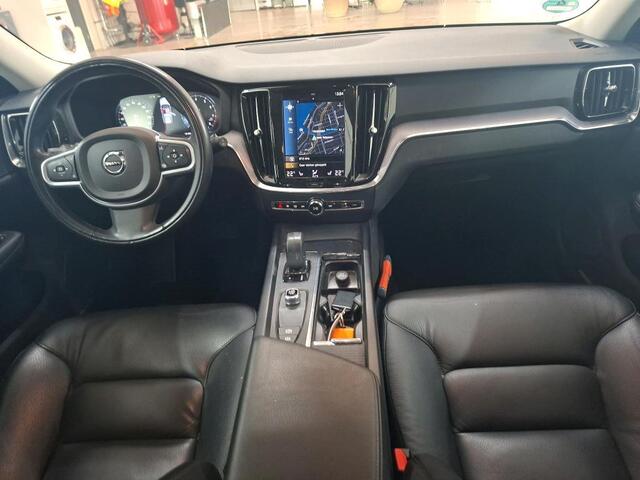 Volvo V60 2.0 B3 Momentum Advantage NL-AUTO | NAVI | LEDER