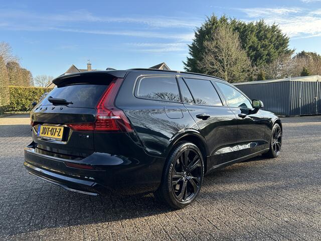 Volvo V60 2.0 T8 Plug-in hybrid AWD Ultra Dark
