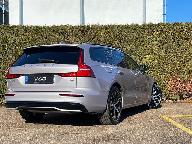 Volvo V60 2.0 T6 Plug-in hybrid AWD Plus Dark | Panoramadak | Harman/Kardon | Stoel/Stuur Verwarming |