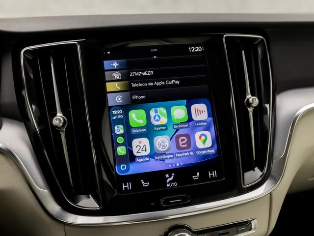 Volvo V60 2.0 B3 Inscription Sport 177Pk Automaat (APPLE CARPLAY, LEDER, 20'' LM VELGEN, STUUR/STOELVERWARMING, SPORTSTOELEN, ADAPTIVE CRUISE, PARKEERSENSOREN, NIEUWSTAAT)
