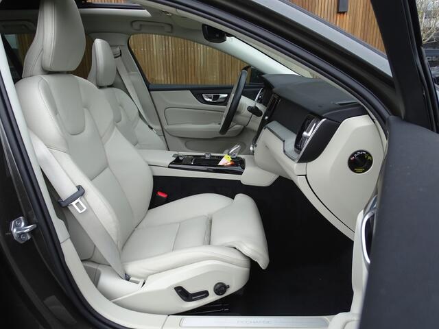 Volvo V60 2.0 T6 340PK AWD / R-Design / Inscription / LED