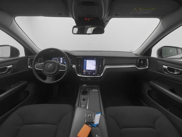 Volvo V60 2.0 B3 Momentum Advantage | CRUISE | TREKHAAK