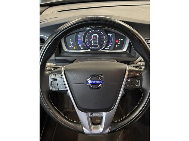 Volvo V60 2.0 T4 Bus. Sport