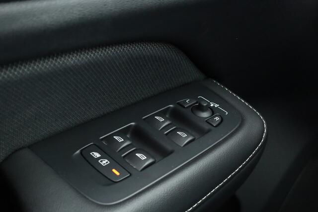 Volvo V60 2.0 T6 Plug-in hybrid AWD Plus Dark | S/K-dak | Harman/Kardon | Memory | Stoel-stuur-ruitverw. | 360*+PDC | Adapt. Cruise | Elek. Klep | 18'' | LED V