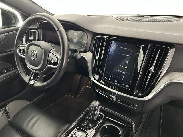 Volvo V60 2.0 T8 390pk Twin Engine AWD R-Design Trekhaak Camera harman/kardon Stoelverwarming Navigatie