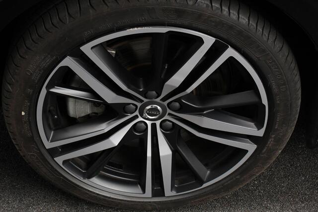 Volvo V60 2.0 T6 Recharge AWD R-Design | Navigatie | Harman Kardon | Camera | Adaptive Cruise Control | 19 Inch Lichtmetalen Velgen |