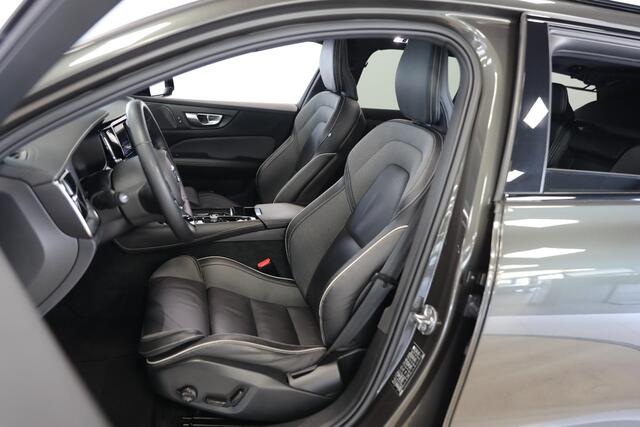 Volvo V60 2.0 T6 Recharge AWD R-Design | Schuif- opendak | Harman/Kardon | Dealeronderhouden