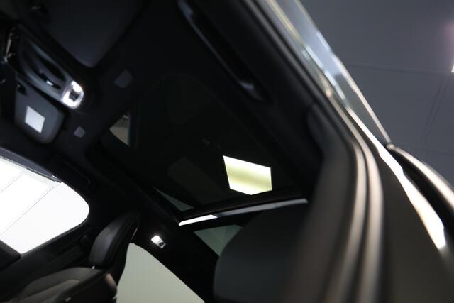 Volvo V60 2.0 T6 Recharge AWD R-Design | Schuif- opendak | Harman/Kardon | Dealeronderhouden